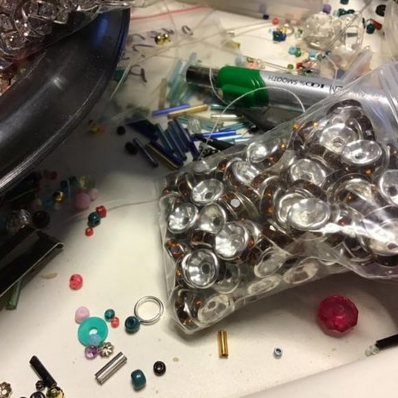 Mystery box … jewelry supplies .. I have so much to sell .. READ THE DESCRIPTION - Picture 5 of 5